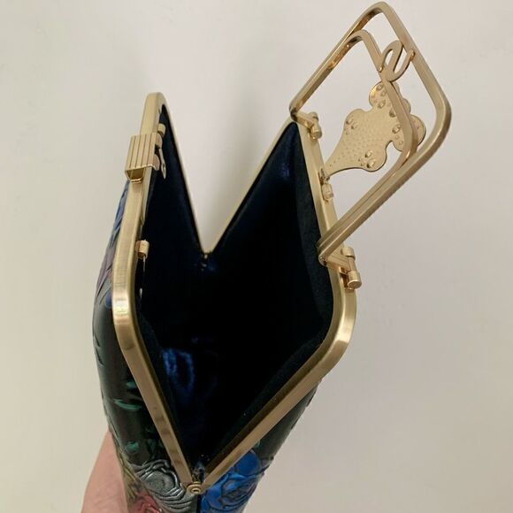 Handmade Genuine Embossed Rose Cowhide Clutch/Phone Case, Kiss Clasp/Clip Pouch - Picture 13 of 16